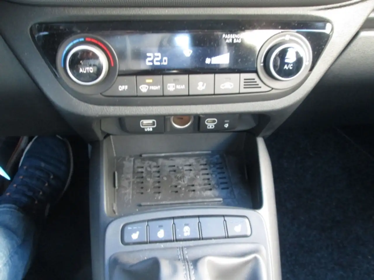 Hyundai i10 Trend 1.0 Navi Kamera Shzg — معرض صور السيارة 13