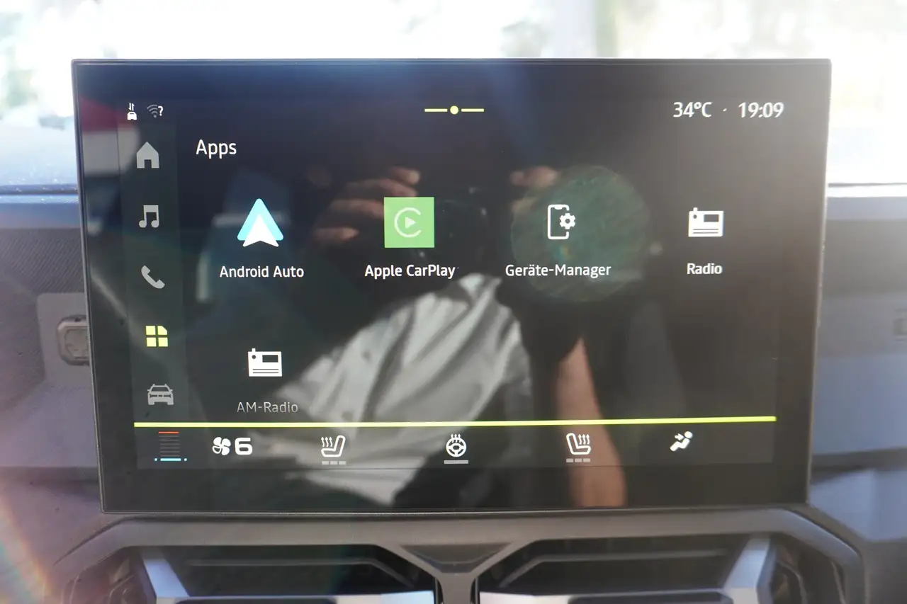 Dacia Duster III 1.0 LPG 100 Extrem LED Navi Kamera DAB — Vehicle gallery 25