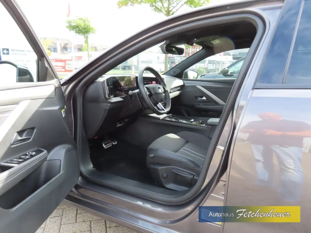 Opel Astra L GS Aut.NAVI+LED+360°+SHZ+AGR+ACC+ALU+GJR — Vehicle gallery 6