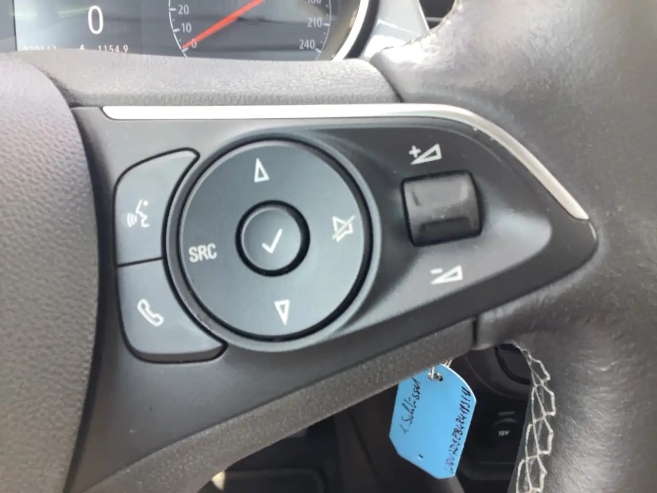 Opel Crossland 1.2 Turbo Elegance Paket LED+Navi+SHZ — معرض صور السيارة 17