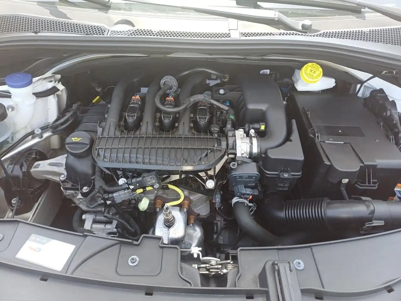 Citroen C3 PureTech 83 S&S Plus — Vehicle gallery 5