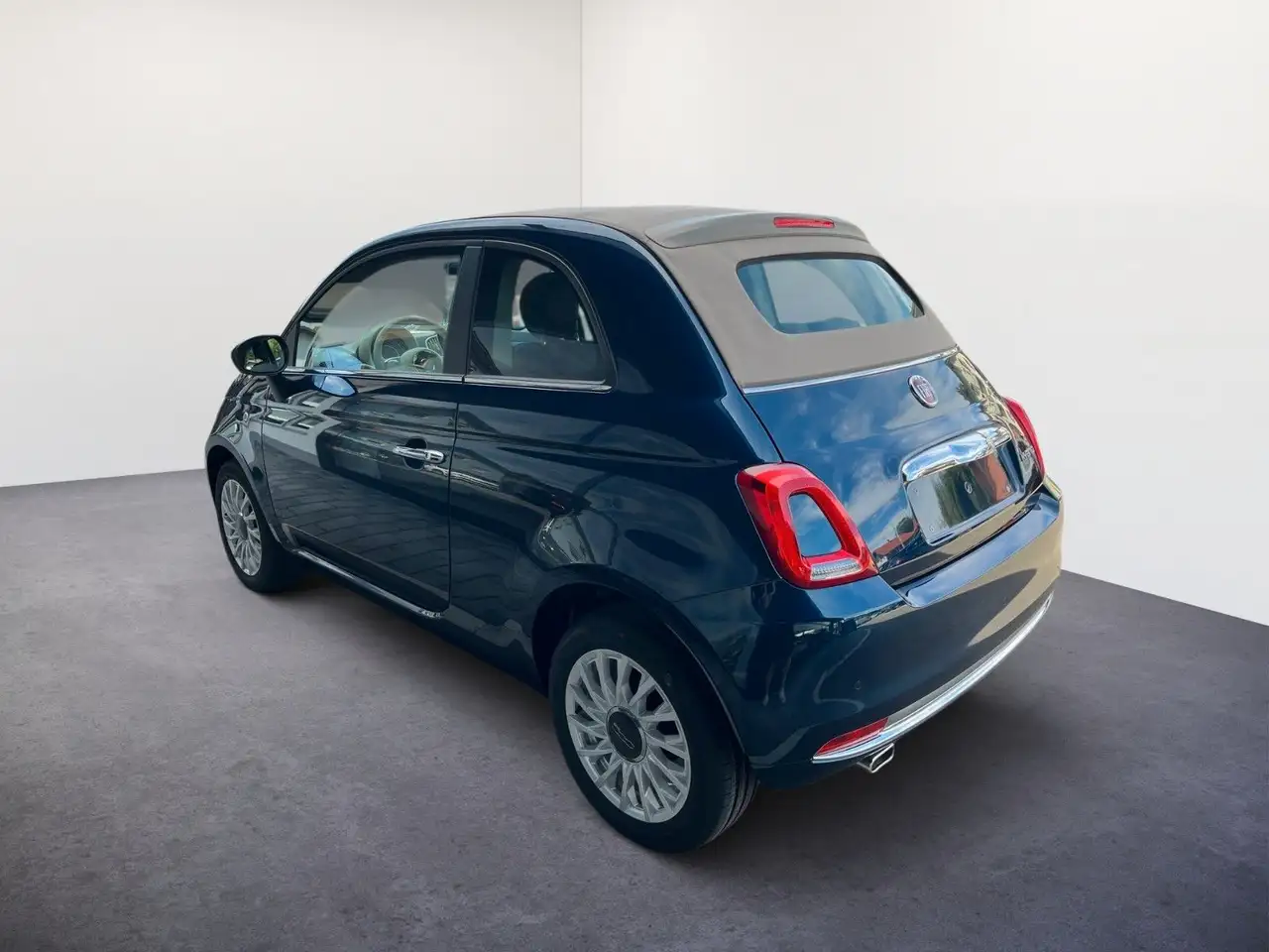 Fiat 500C 1.0 Cabrio DolceVita /KLIMA-AUT/NAV/TFT — معرض صور السيارة 4