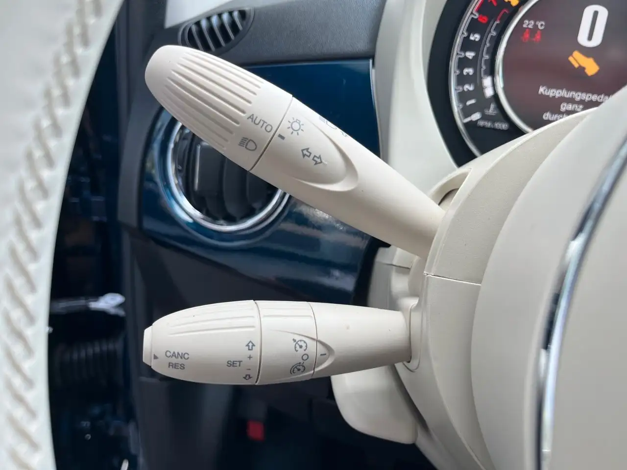 Fiat 500C 1.0 Cabrio DolceVita /KLIMA-AUT/NAV/TFT — معرض صور السيارة 15
