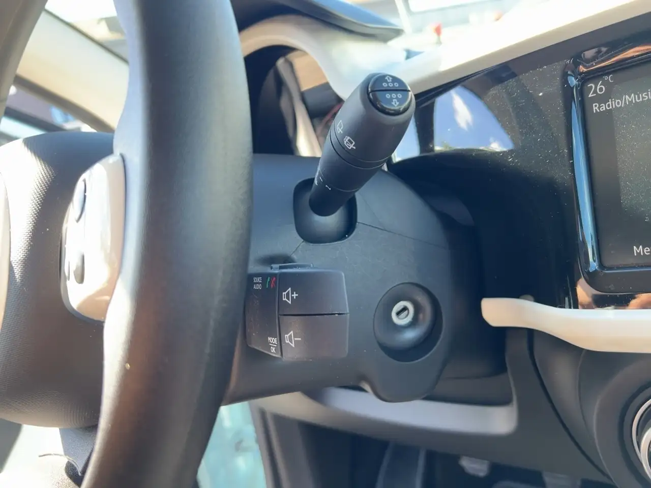 Renault Twingo EQUILIBRE SCe 65 Start & Stop — معرض صور السيارة 17