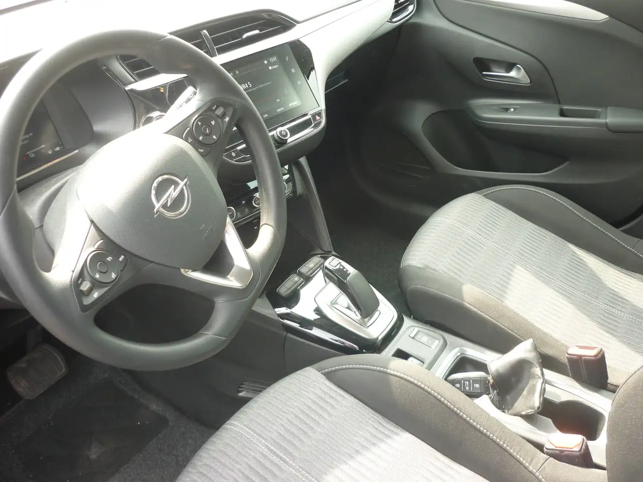 Opel Corsa Corsa 5-Türer 1.2 Start/Stop Edition — معرض صور السيارة 2