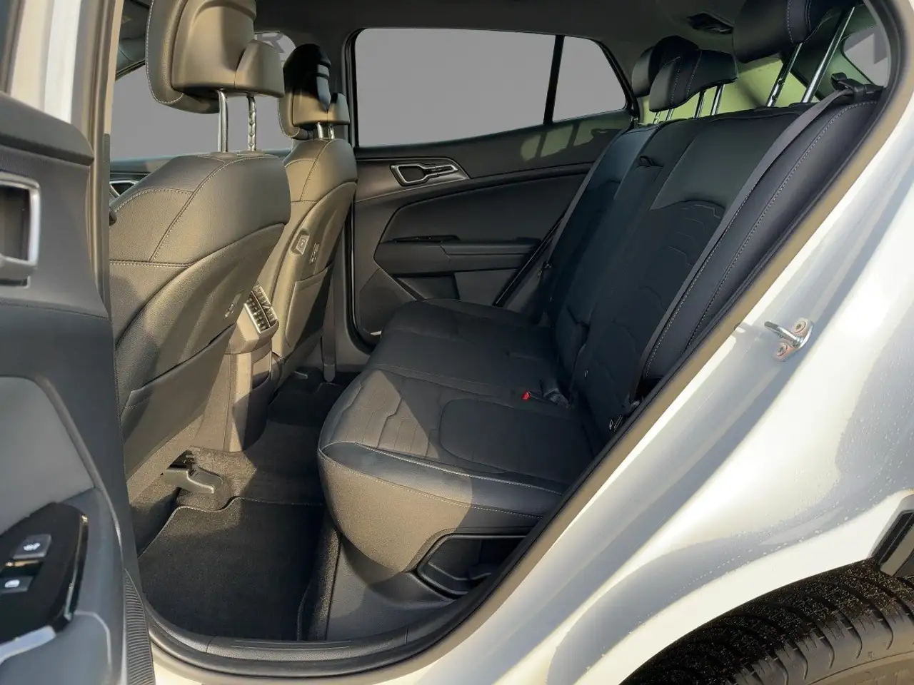 Kia Sportage Spirit 1.6T LED+360°Kamera+Navi+AHK — Galerie du véhicule 18