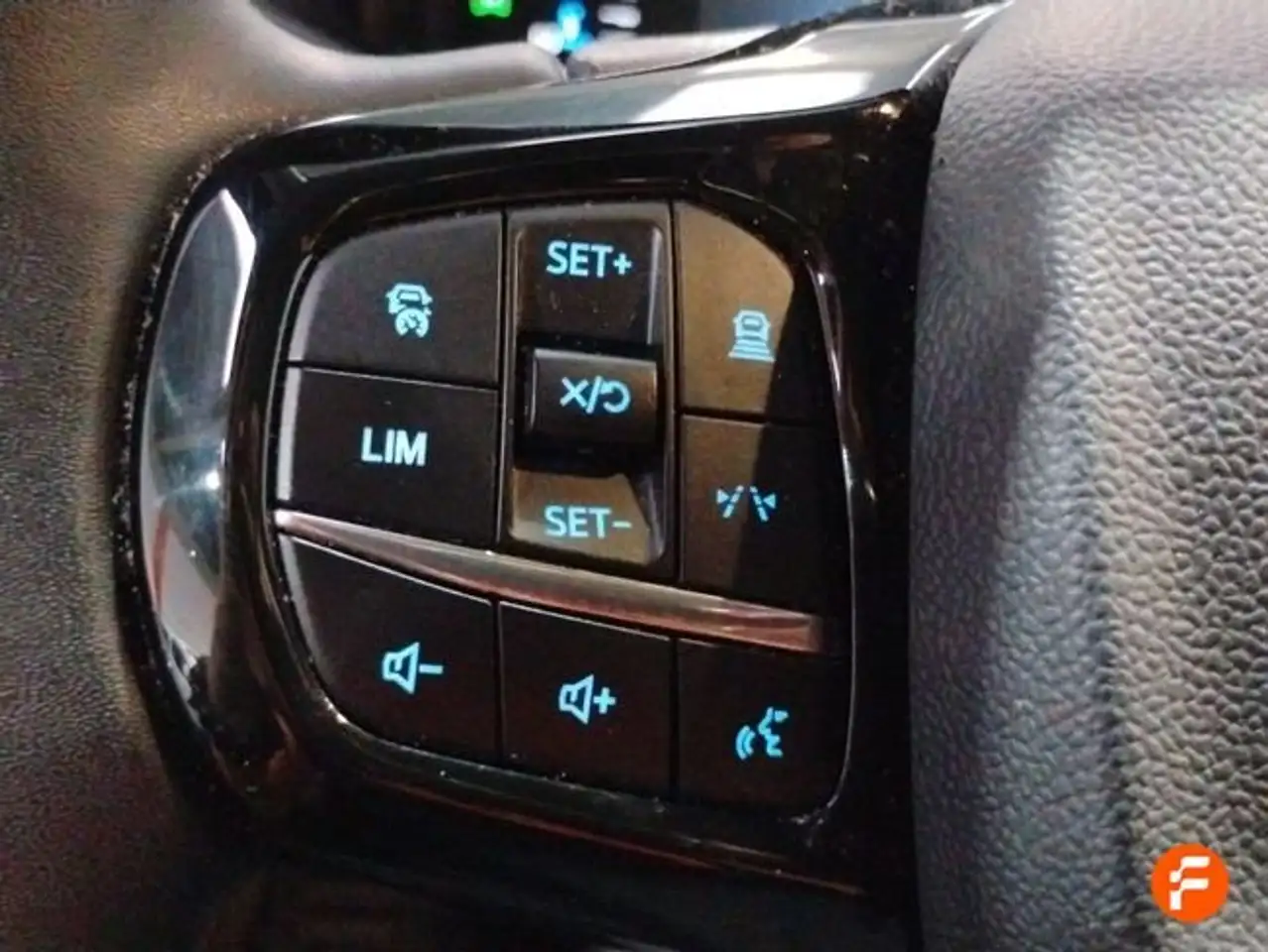 Ford Tourneo Custom 2.0 EcoBlue Active 150 — Vehicle gallery 19