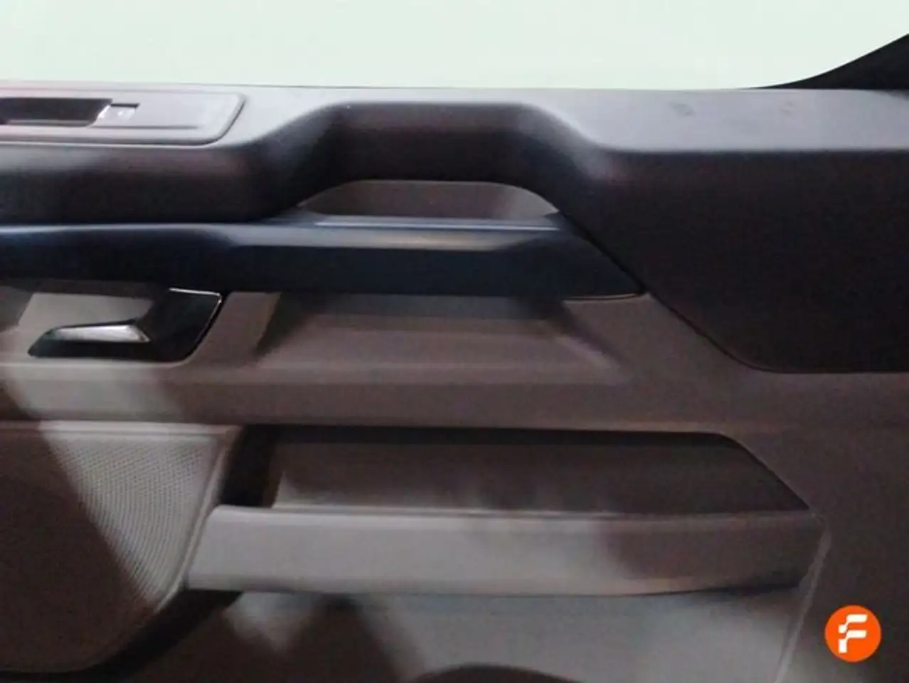 Ford Tourneo Custom 2.0 EcoBlue Active 150 — Vehicle gallery 16