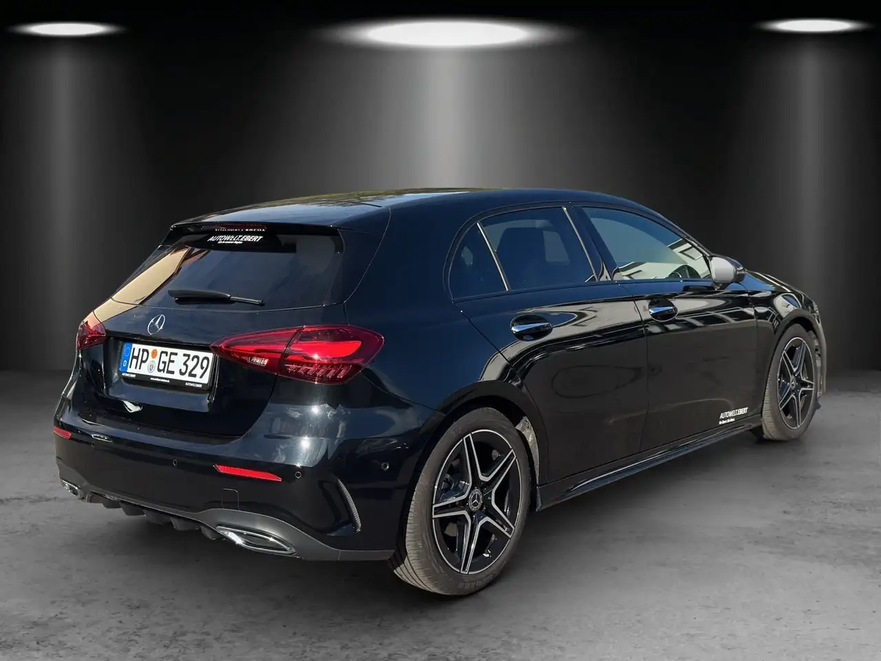 Mercedes-Benz A 180 AMG KeyGo LED Kamera Soundsystem Totwinkel — Galería del vehículo 5