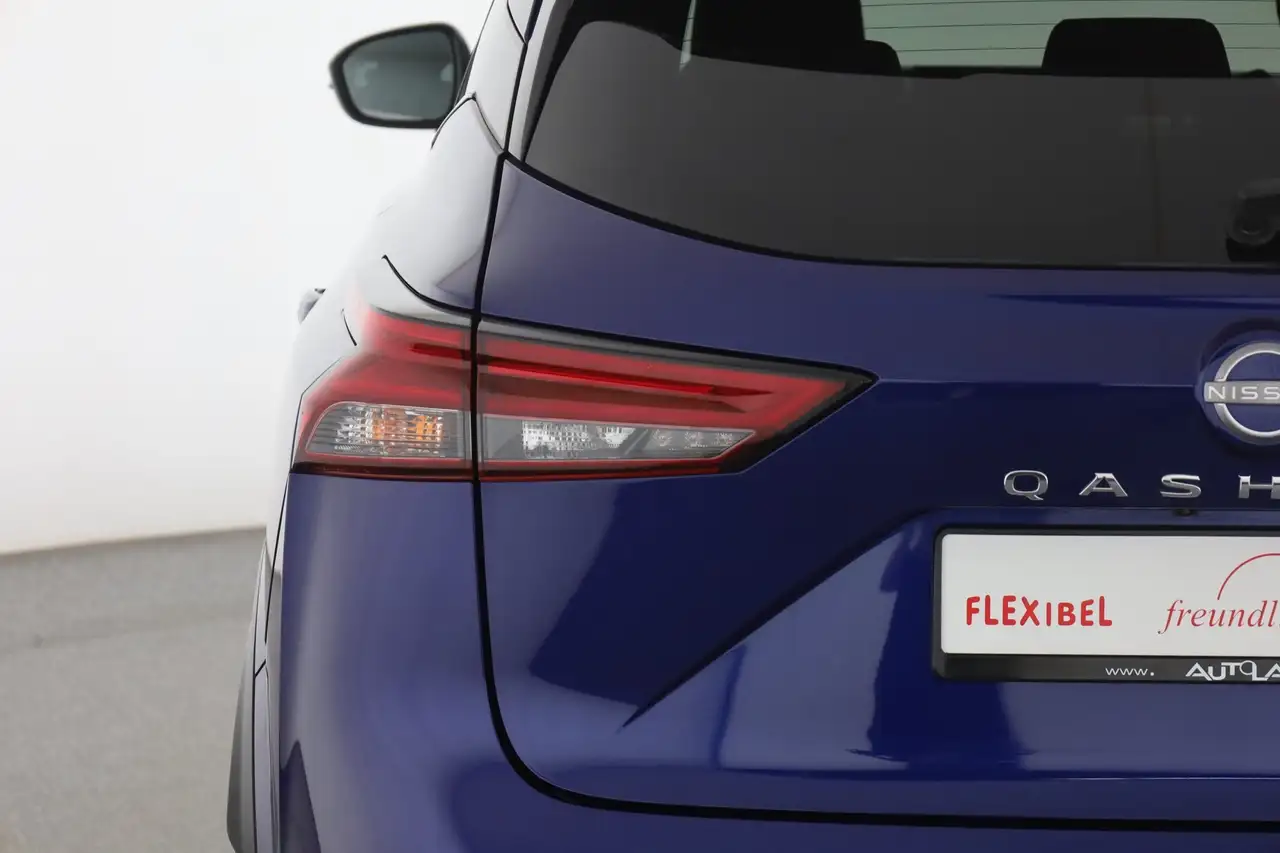 Nissan Qashqai N-Connecta 1.3 Dig-T LED ACC Navi Pano — Vehicle gallery 30