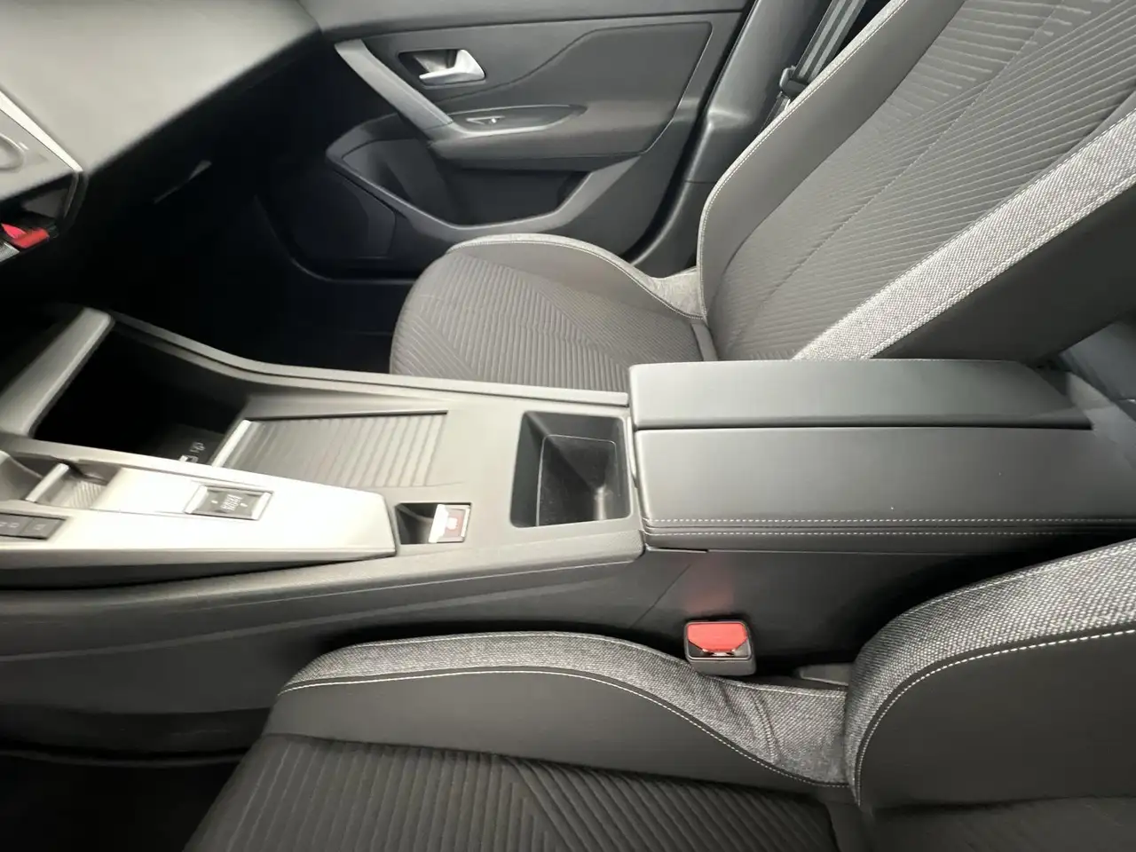 Peugeot 308 Active Pack 1.2*ACC*PDCh*KLIMA*uvm — Vehicle gallery 19