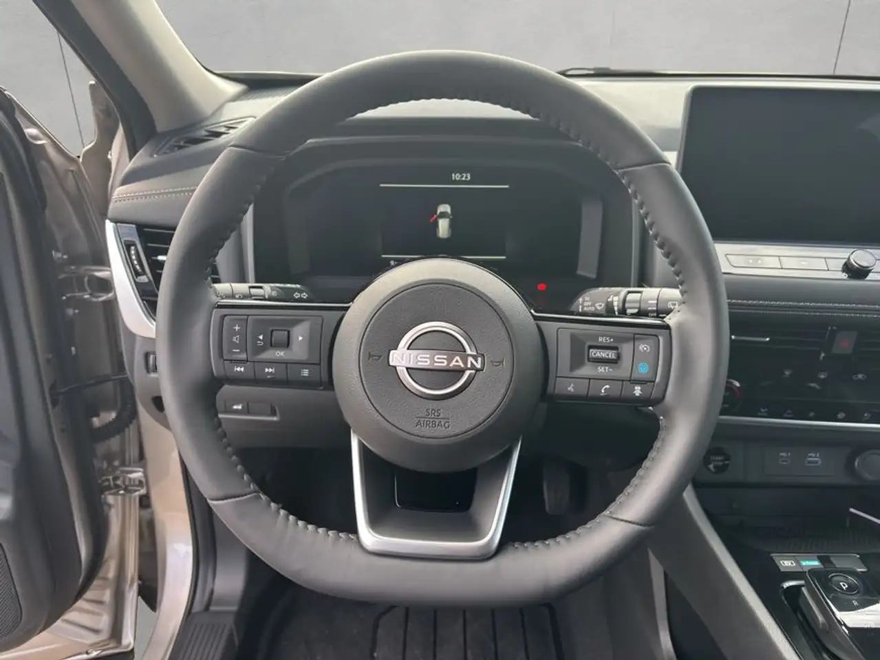 Nissan X-Trail 1.5 VC-T e-POWER e-4ORCE N-Trek — معرض صور السيارة 10