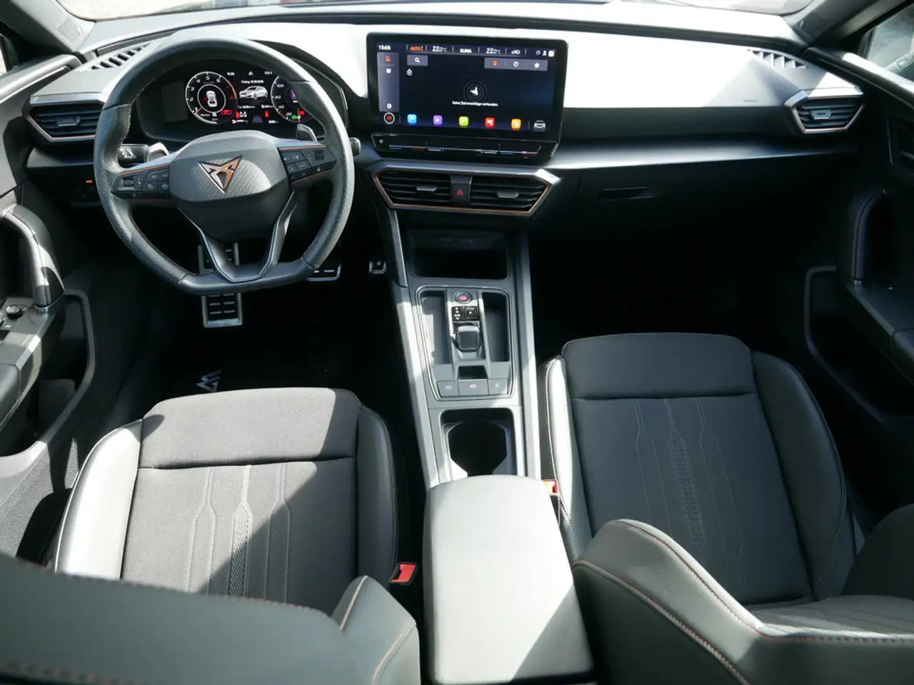 CUPRA Leon 2.0 TSI VZ DCC KAMERA NAVI ACC LED BEATS — Galerie du véhicule 7