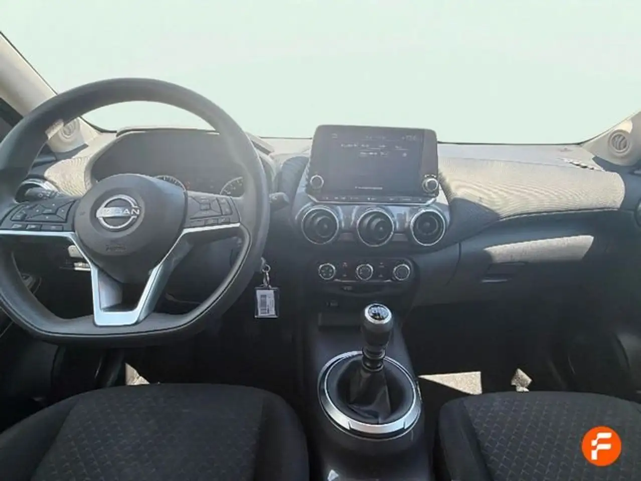 Nissan Juke DIG-T 84 kW (114 CV) 6M/T Acenta — معرض صور السيارة 11