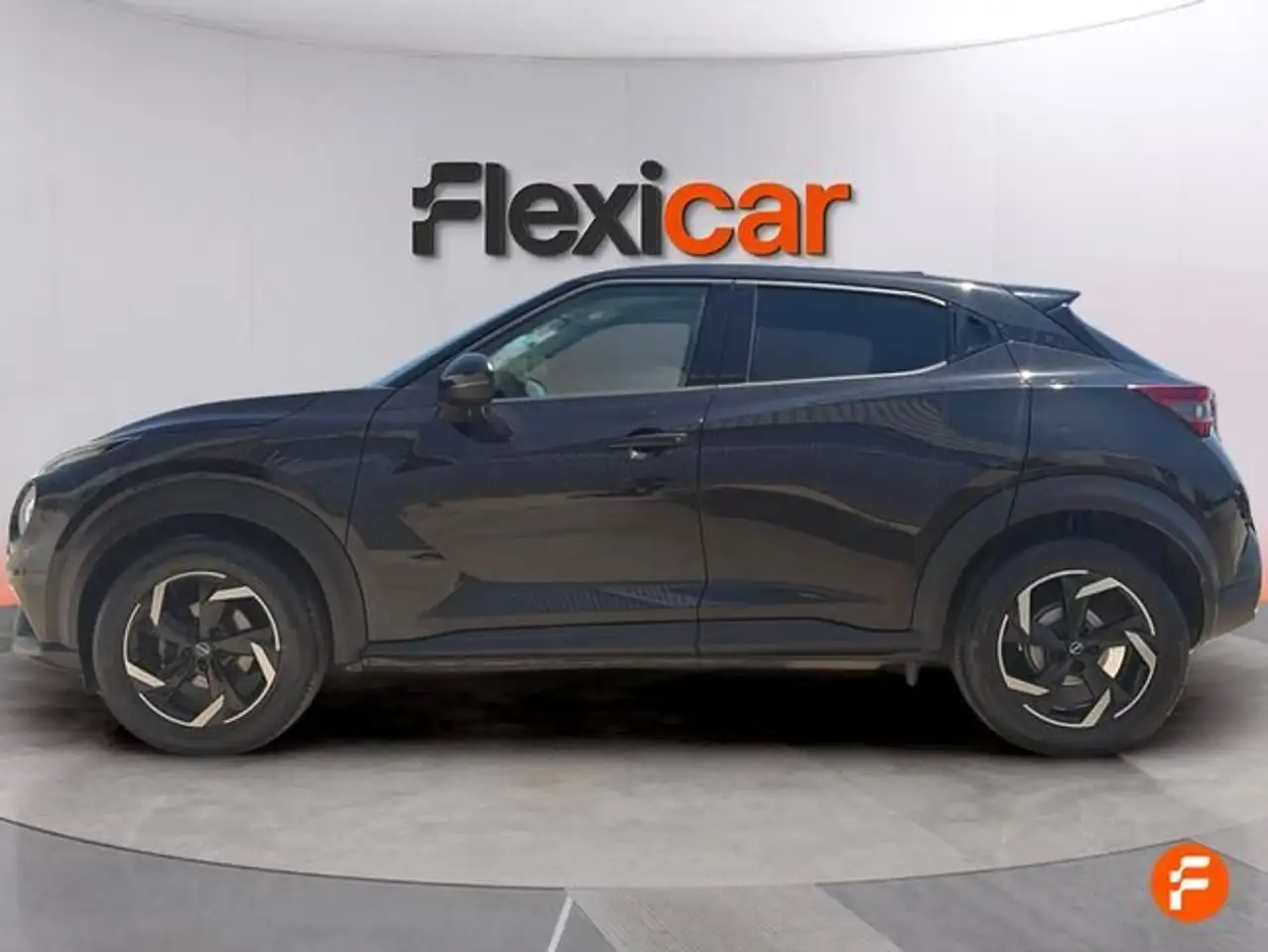 Nissan Juke DIG-T 84 kW (114 CV) 6M/T Acenta — معرض صور السيارة 8