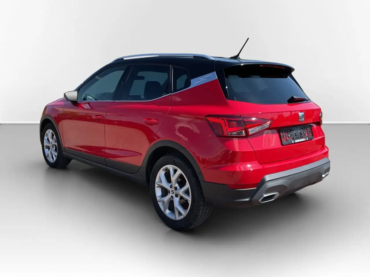 SEAT Arona 1.0 TSI FR VOLL-LED*NAV*VIRTUAL*ACC*SHZ*PARKLEN... — Galería del vehículo 10