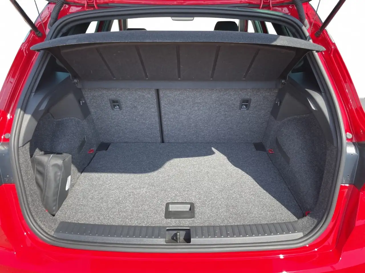 SEAT Arona 1.0 TSI FR VOLL-LED*NAV*VIRTUAL*ACC*SHZ*PARKLEN... — Galería del vehículo 12