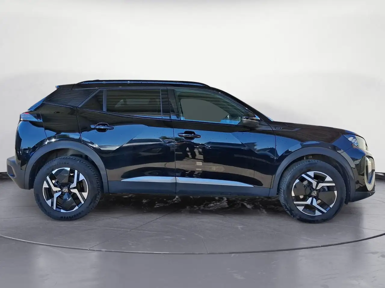 Peugeot 2008 PureTech 130 EAT8 GT Navi LED Bluetooth PDC — Vehicle gallery 6