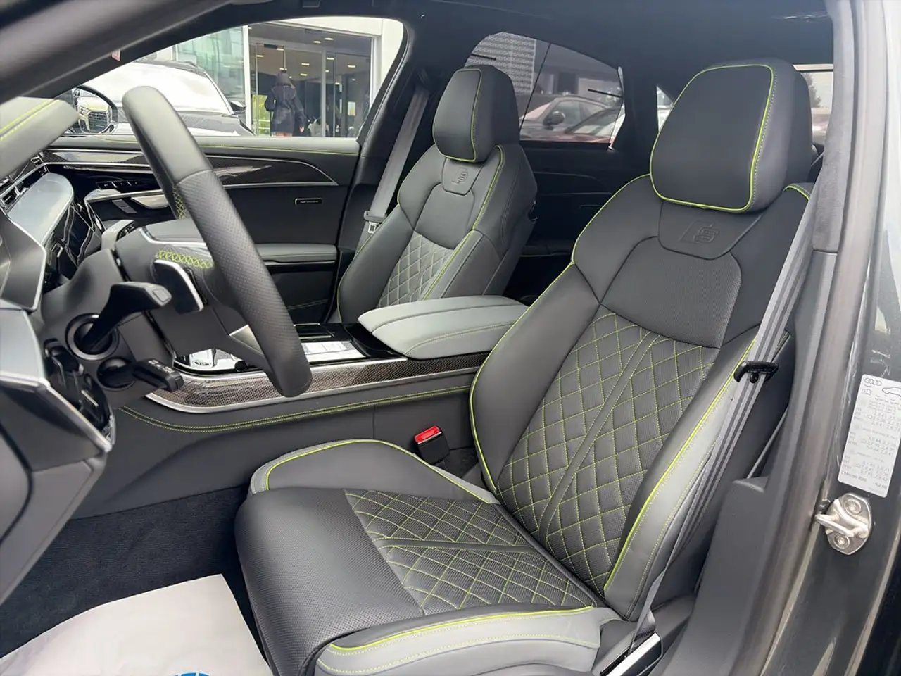 Audi A8 60TFSI S line Black+/Exclusive/187UPE/Vollleder/Digi Matrix/HuD/360 — Vehicle gallery 18