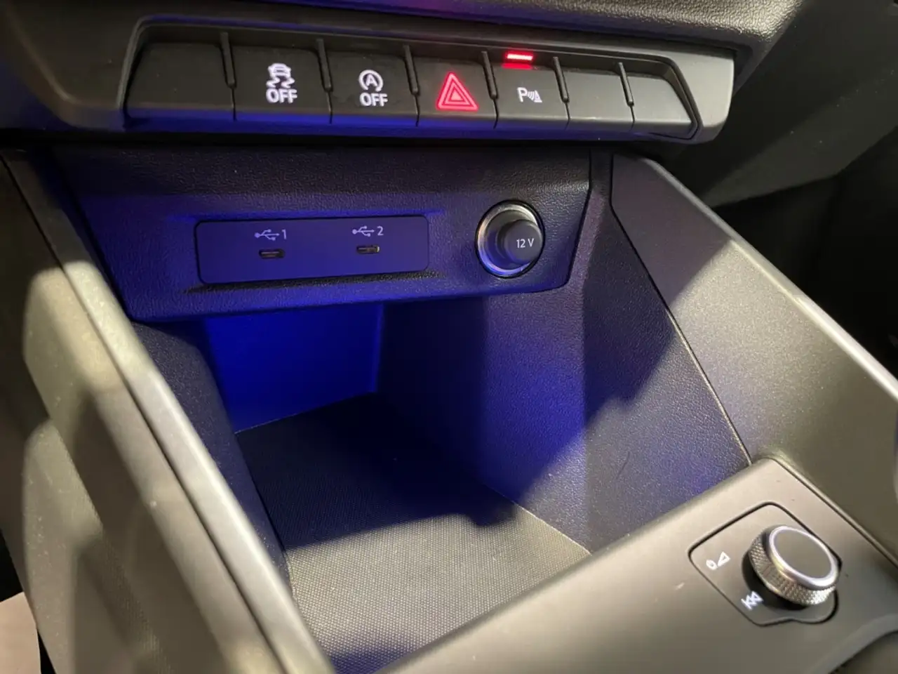 Audi A1 Sportback 35 TFSI EU6d Navi LED ACC PDCv+h — معرض صور السيارة 24