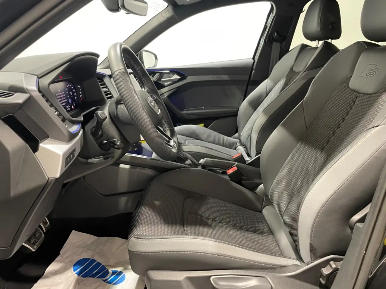 Audi A1 Sportback 35 TFSI EU6d Navi LED ACC PDCv+h — معرض صور السيارة 5