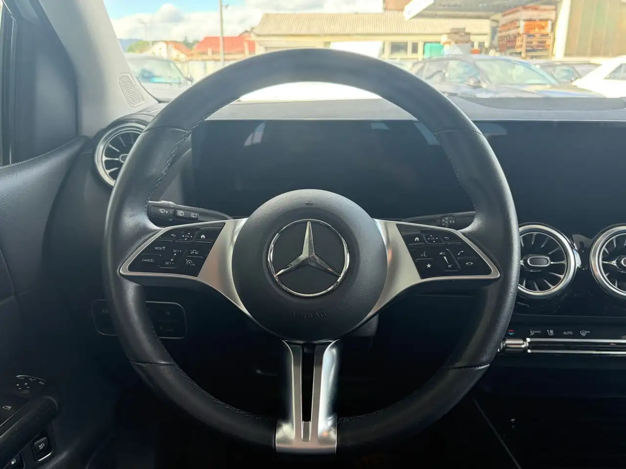 Mercedes-Benz B 250 e Progressive 360° AHK MBUX MULTIBEAM — Galería del vehículo 12