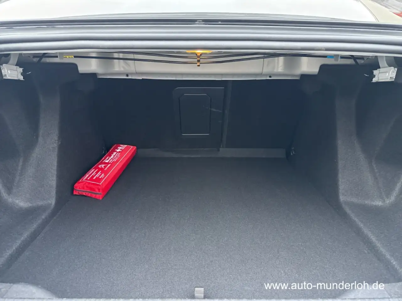 Citroen C4 PT 130 EAT8 Max KÄLTE-PAKET TECHNO-PAKET SOUND+LIG — Vehicle gallery 6