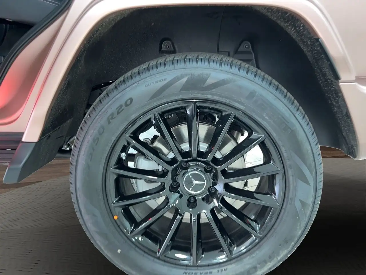 Mercedes-Benz G 500 G -Modell STRONGER THAN DIAMONDS 1OF300 — Galerie du véhicule 17