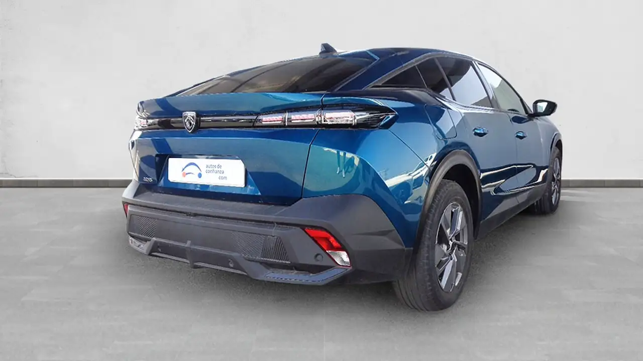 Peugeot 408 ALLURE HYBRID eDCS6 — معرض صور السيارة 2