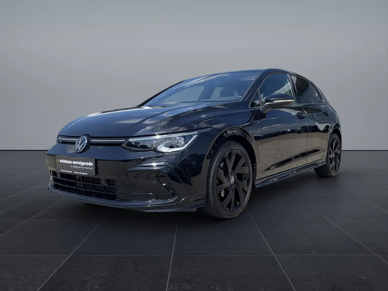 Volkswagen Golf VIII 1.5eTSI R-Line Matrix/Kamera/Navi/ACC/App — Galería del vehículo 2