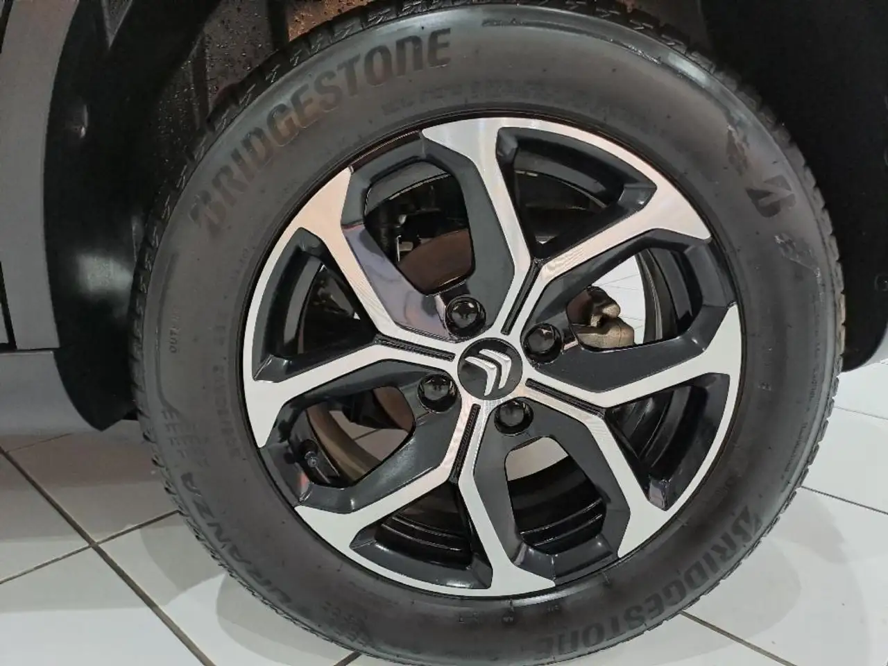 Citroen C3 Aircross Puretech S&S Plus 110 — Galería del vehículo 4