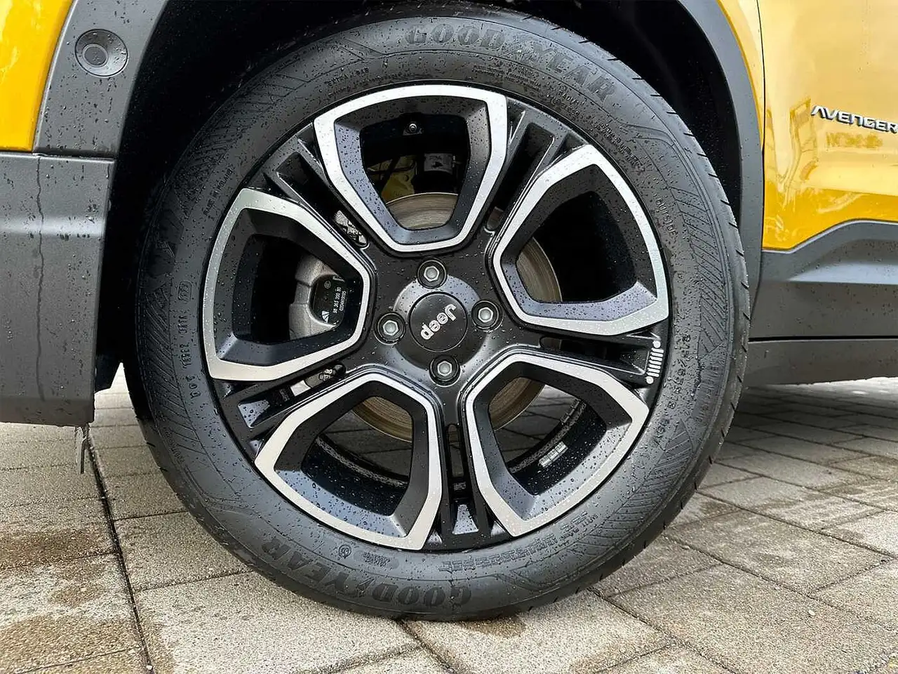Jeep Avenger Summit *Navi und Leder* — معرض صور السيارة 9