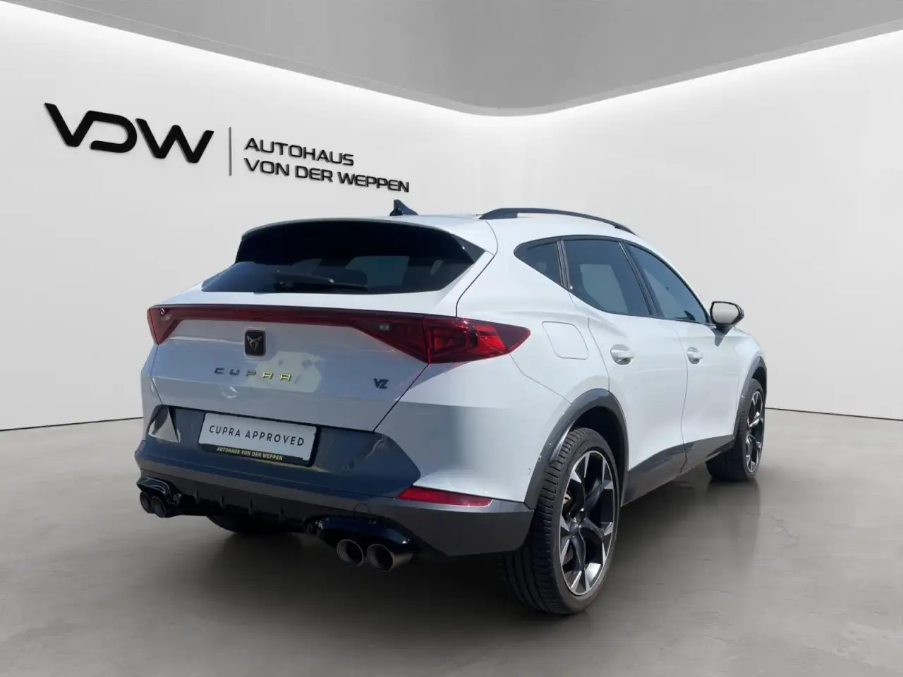 CUPRA Formentor VZ 5JGar AKRA Pano Beats TopView SHZ — Galería del vehículo 13