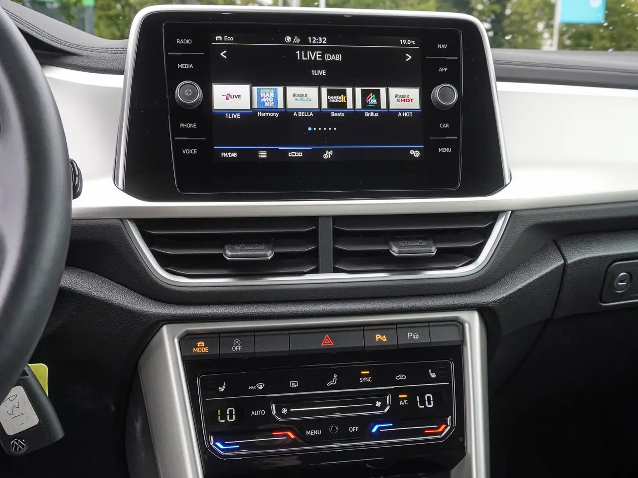 Volkswagen T-Roc Cabriolet 1.0 TSI Move LED LHZ ACC AMBIENTE — Galerie du véhicule 11