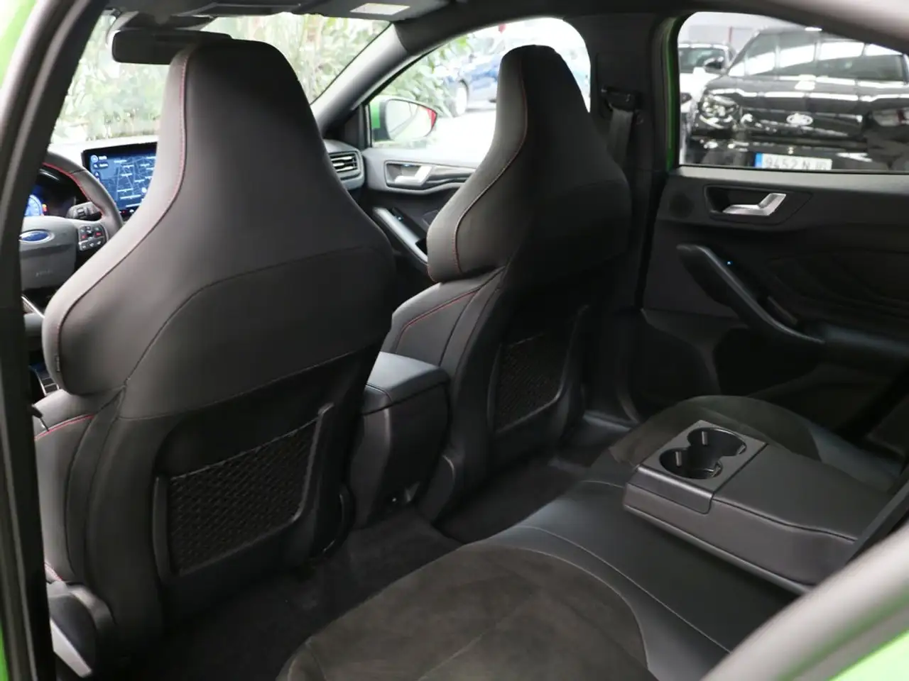 Ford Focus 2.3 Ecoboost ST — Galerie du véhicule 13