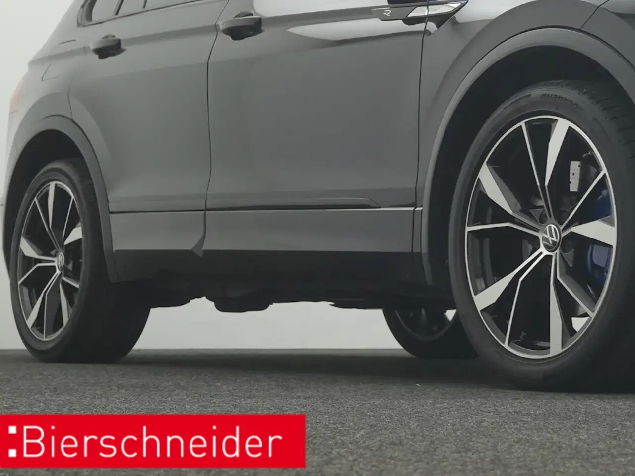 Volkswagen Tiguan 2.0 TSI DSG 4Mo. R NAVI KAMERA ACC SHZ — Vehicle gallery 34