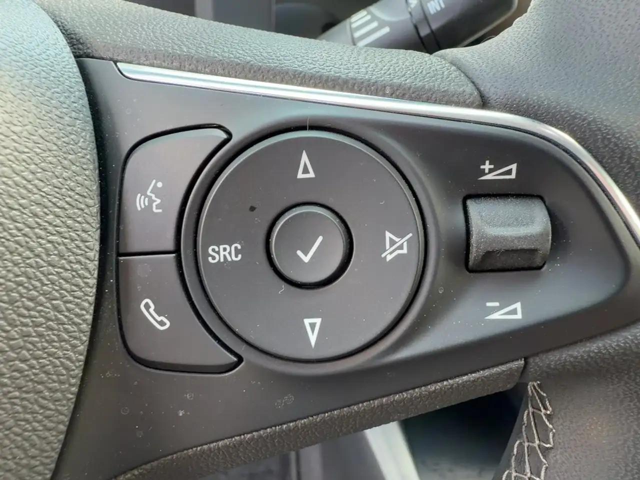 Opel Mokka 1.2 Turbo Elegance LED+SHZ+Winterp.+Kam. — Vehicle gallery 18