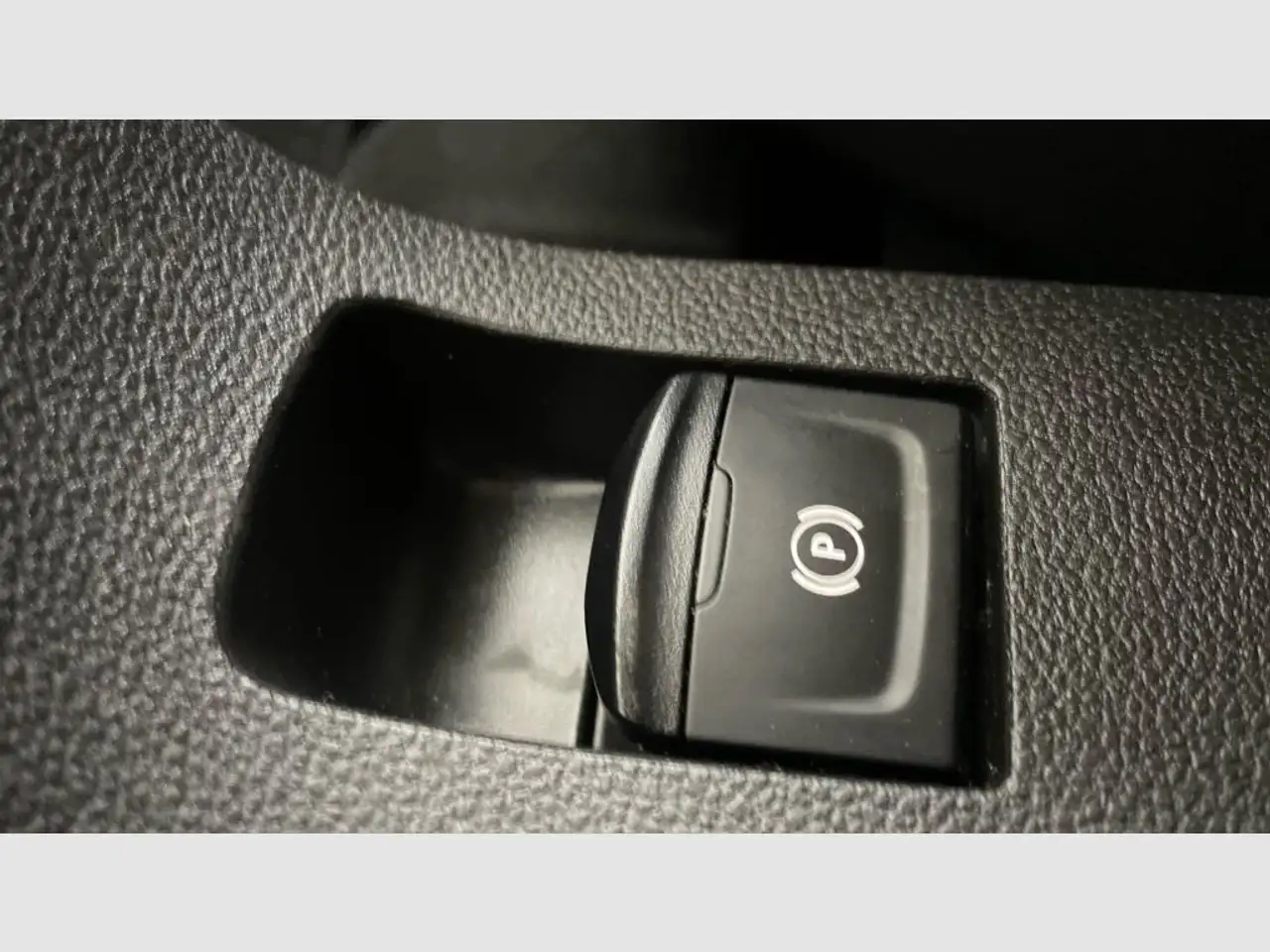 Dacia Jogger 1.0 TCe Expression 81kW 7pl. — معرض صور السيارة 25