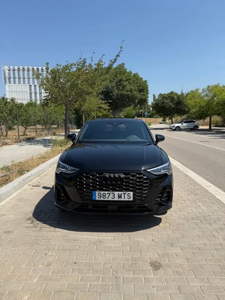 Audi Q3 35 TDI Black line S tronic 110kW — معرض صور السيارة 6