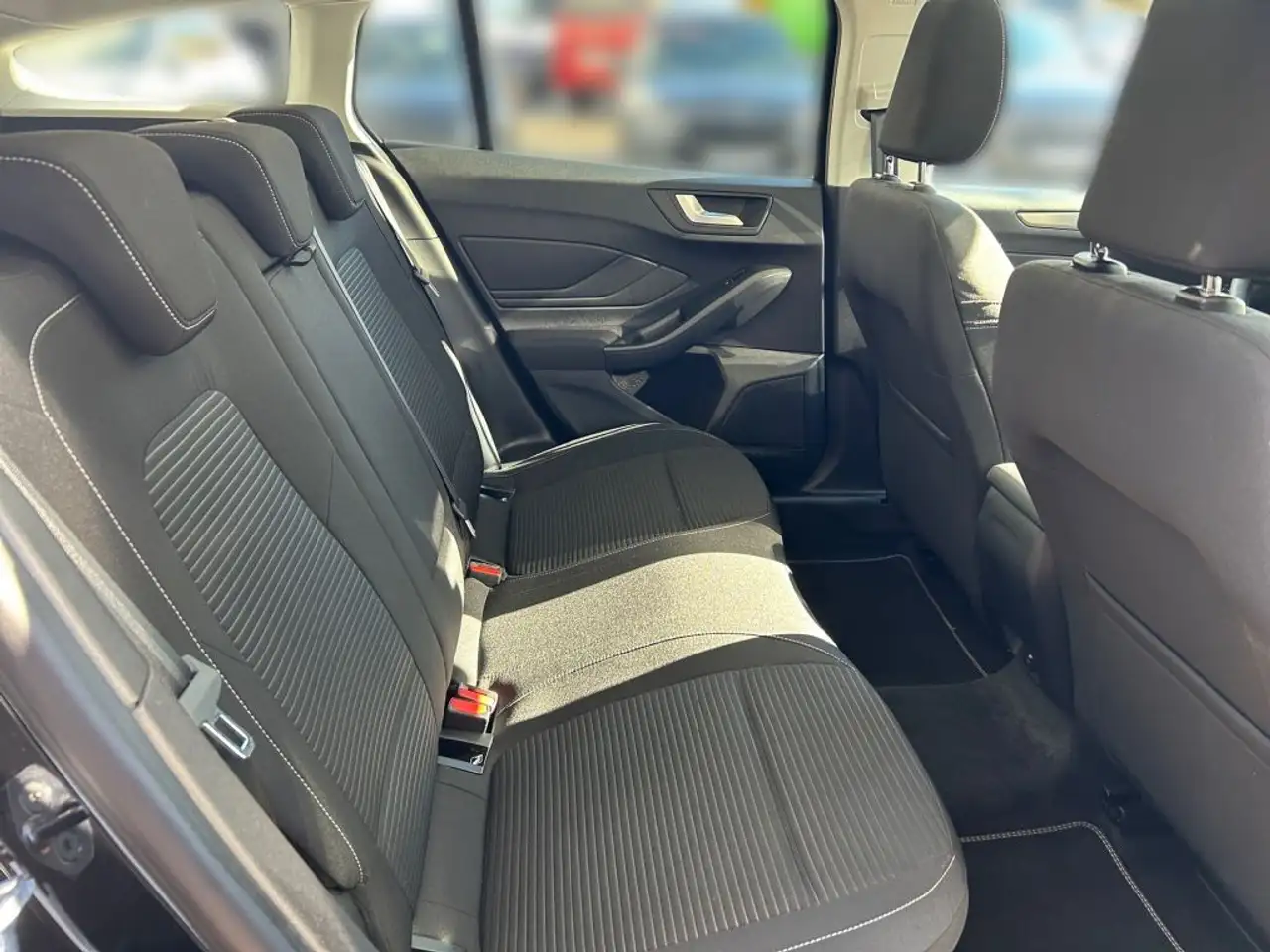 Ford Focus Turnier 1.0 EcoBoost Hybrid TITANIUM X — معرض صور السيارة 16