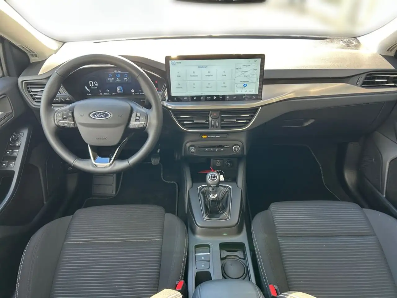 Ford Focus Turnier 1.0 EcoBoost Hybrid TITANIUM X — معرض صور السيارة 15