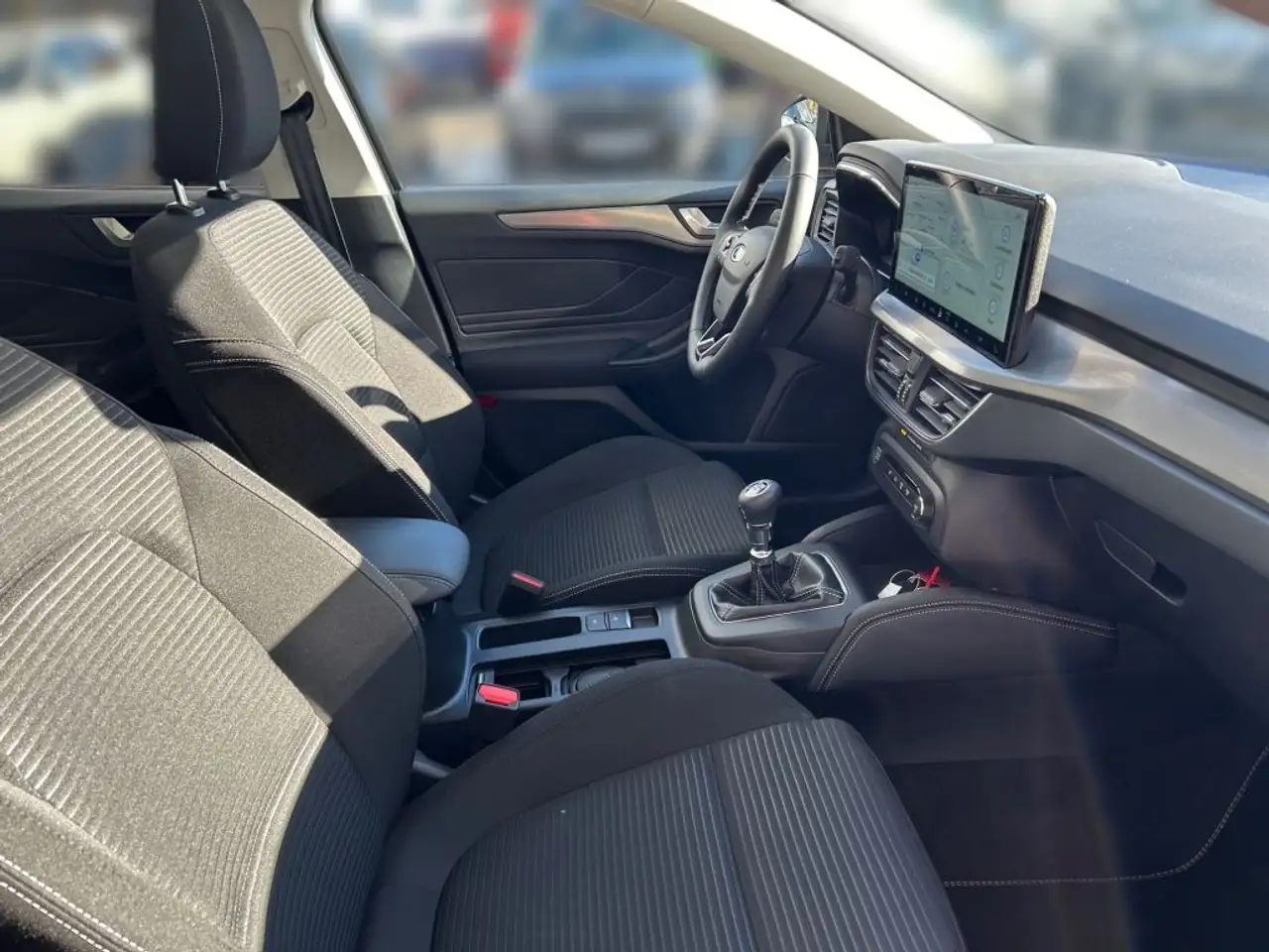 Ford Focus Turnier 1.0 EcoBoost Hybrid TITANIUM X — معرض صور السيارة 18