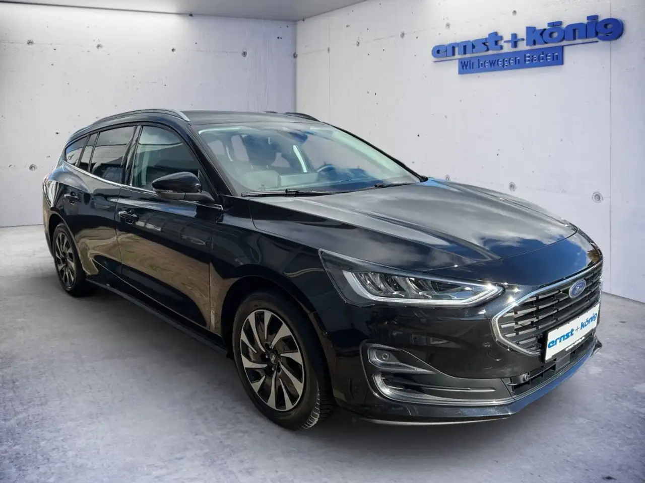 Ford Focus Turnier 1.0 EcoBoost Hybrid TITANIUM X — معرض صور السيارة 2