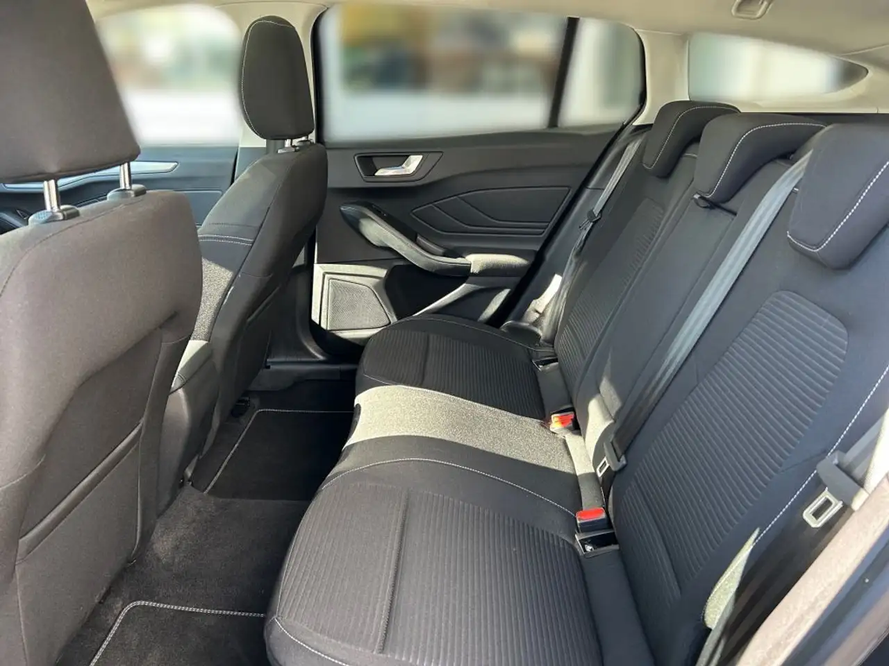 Ford Focus Turnier 1.0 EcoBoost Hybrid TITANIUM X — معرض صور السيارة 17