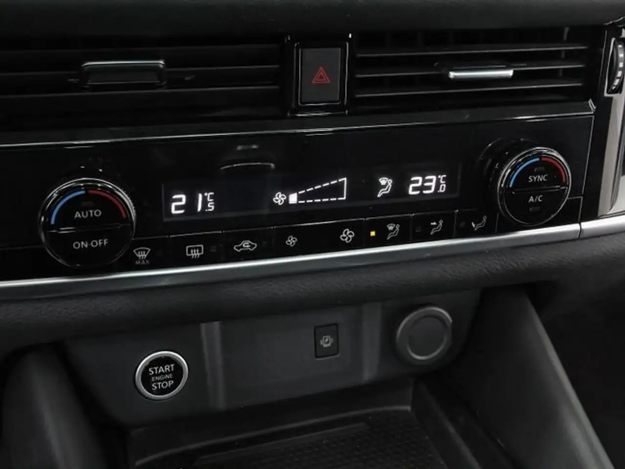 Nissan Qashqai DIG-T 103kW N-Connecta — Galería del vehículo 28