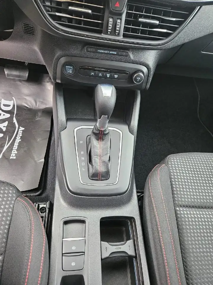 Ford Focus ST-Line — Galerie du véhicule 11
