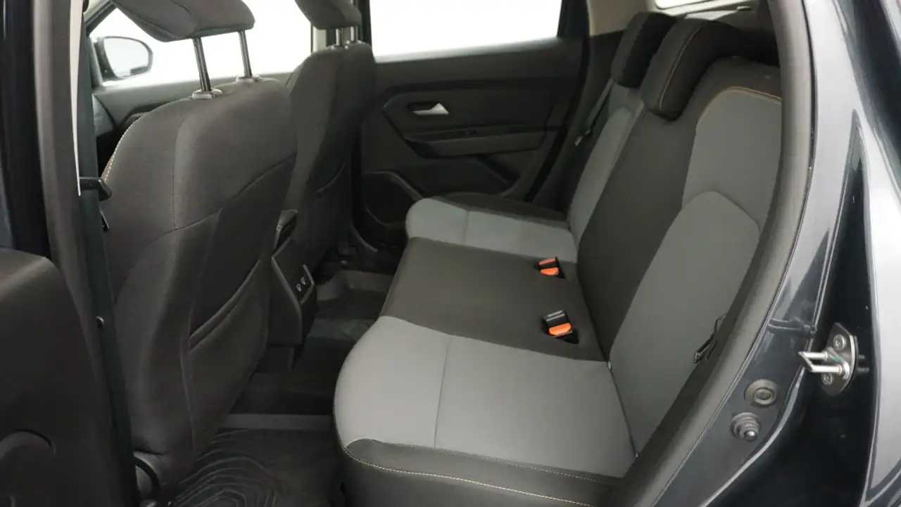 Dacia Duster 1.3 TCe Extreme EDC 4x2 110kW — Vehicle gallery 26