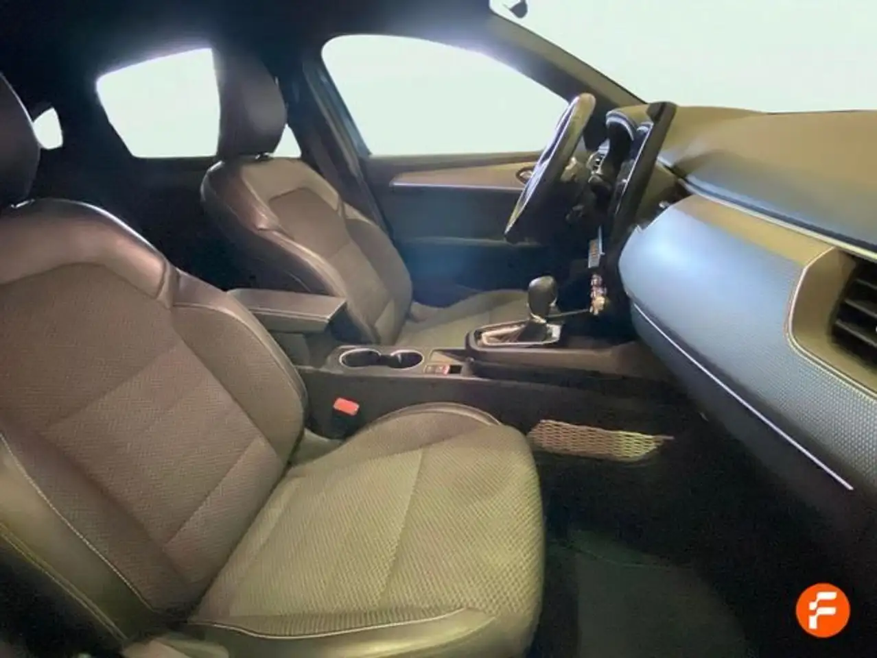 Renault Arkana Techno TCe 103kW(140CV) EDC mild hybrid — Galerie du véhicule 13