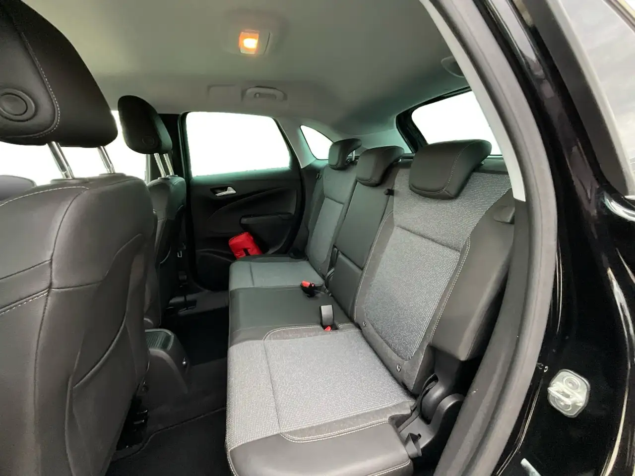 Opel Crossland 1.2 Turbo Enjoy Klima PDZ SHZ Navi — معرض صور السيارة 15