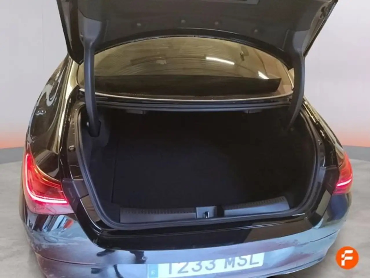 Mercedes-Benz CLA 200 — Vehicle gallery 9